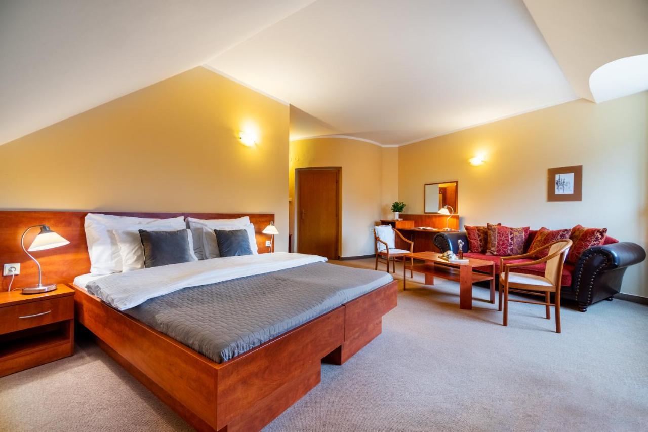 Hotel U Vlasskeho Dvora Kutná Hora Zewnętrze zdjęcie