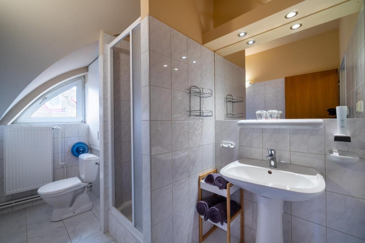 Hotel U Vlasskeho Dvora Kutná Hora Zewnętrze zdjęcie
